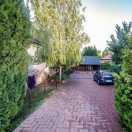 Tamás Apartman Balatonföldvár szívében- egész évben nyitva! Exterior foto