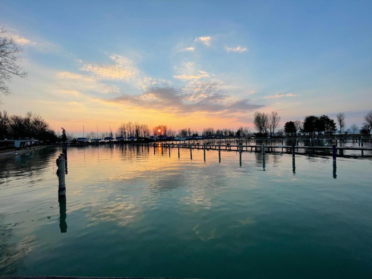 Tamás Apartman Balatonföldvár szívében- egész évben nyitva! Exterior foto