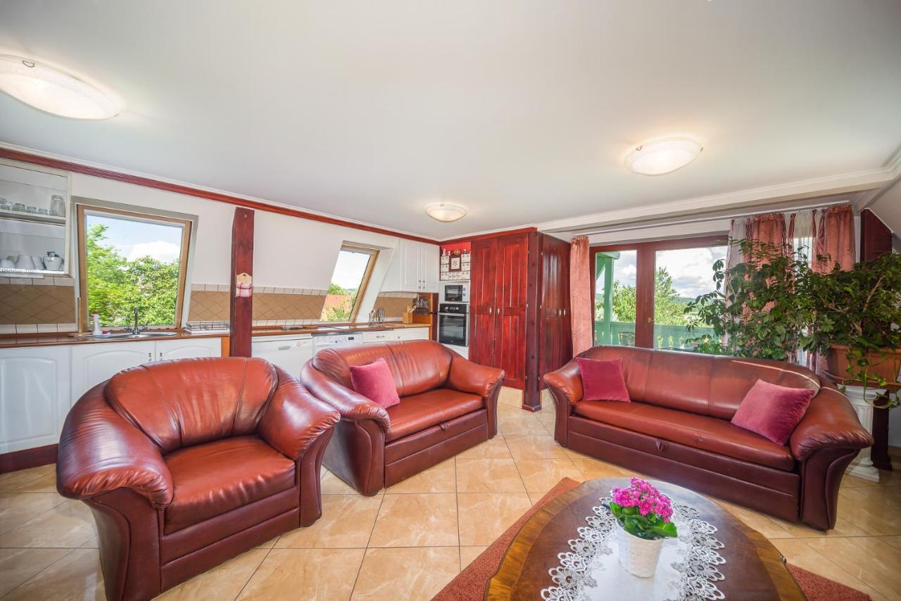 Tamás Apartman Balatonföldvár szívében- egész évben nyitva! Exterior foto