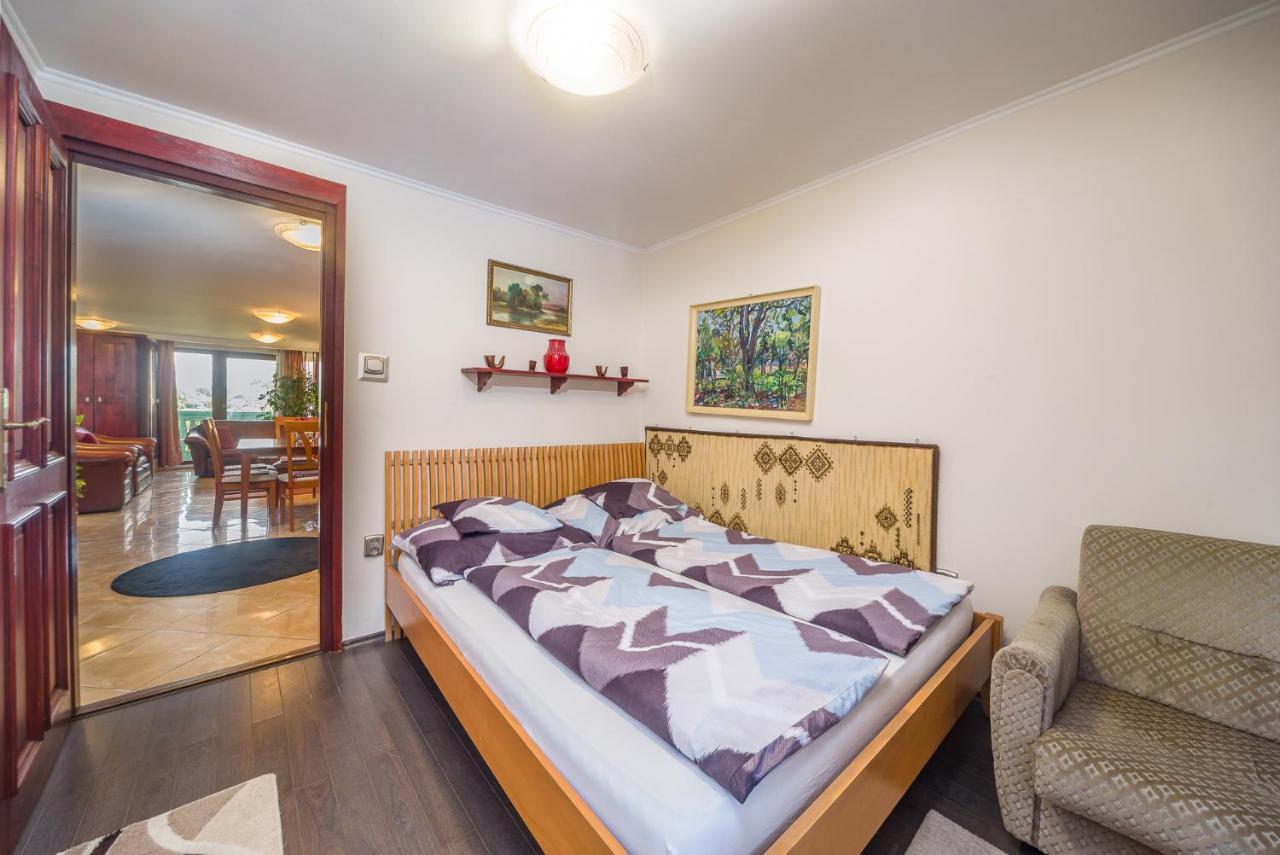 Tamás Apartman Balatonföldvár szívében- egész évben nyitva! Exterior foto